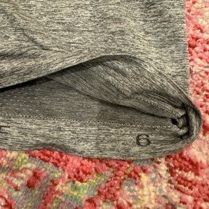 Lululemon heather grey size 6 swiftly tech short sleeve shirt